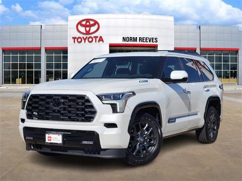 Used 2026 Toyota Sequoia Platinum image 1