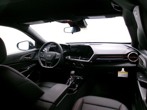 New 2026 Chevrolet Trax RS w/ Driver Confidence Package image 4