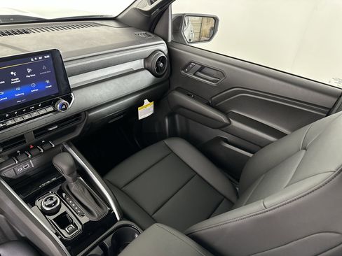 New 2026 Chevrolet Colorado Trail Boss AWD/4WD image 70