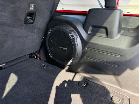 Used 2018 Jeep Wrangler Unlimited Sport S AWD/4WD image 10
