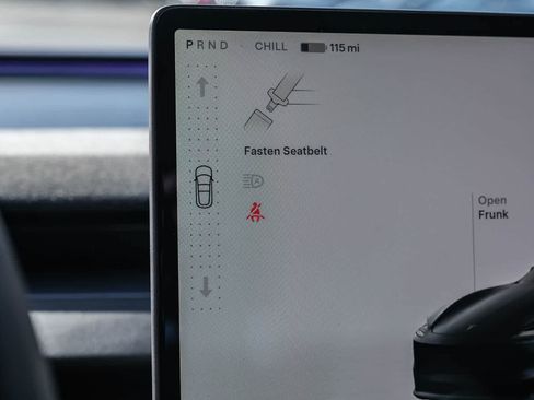 Used 2025 Tesla Model 3 Long Range RWD image 19