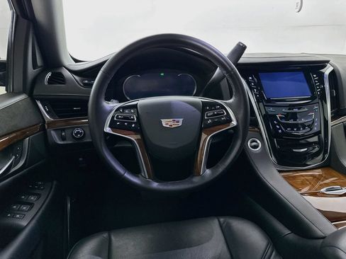 Used 2016 Cadillac Escalade Premium AWD/4WD image 25