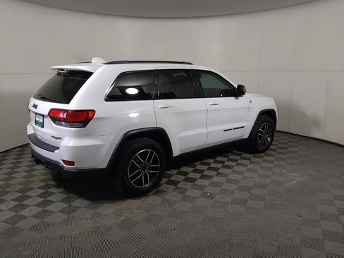 Used 2021 Jeep Grand Cherokee Trailhawk AWD/4WD image 10