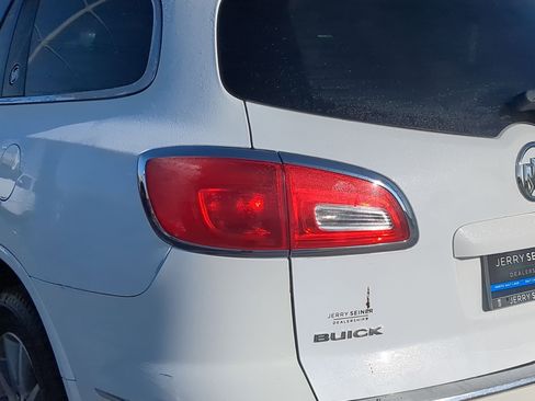 Used 2016 Buick Enclave Leather image 11