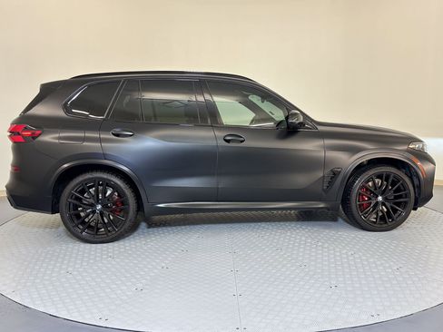 Used 2024 BMW X5 M60i w/ Executive Package image 8