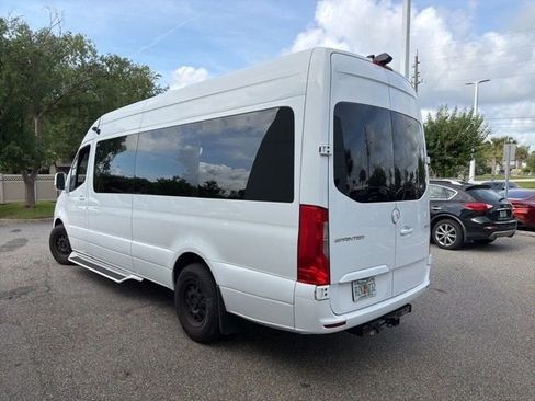 Used 2023 Mercedes-Benz Sprinter 2500 image 3