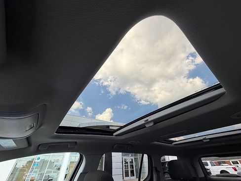 Certified 2023 GMC Acadia AT4 AWD/4WD image 47