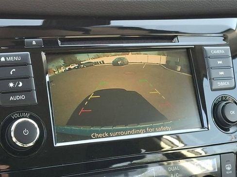 Used 2020 Nissan Rogue Sport SV image 19