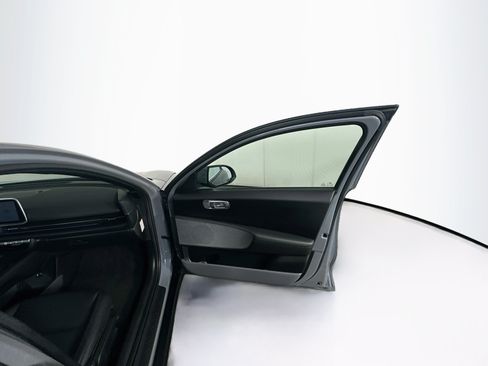 Used 2023 Hyundai Ioniq 6 SEL RWD image 32