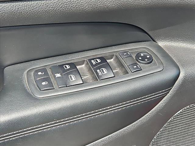 Used 2018 Jeep Grand Cherokee Laredo RWD image 9