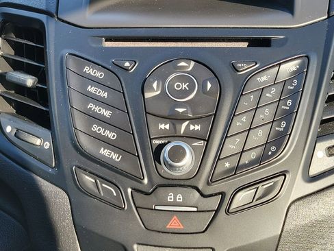 Used 2017 Ford Fiesta SE image 22