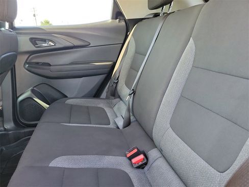 Used 2021 Chevrolet TrailBlazer LT w/ Convenience Package image 9