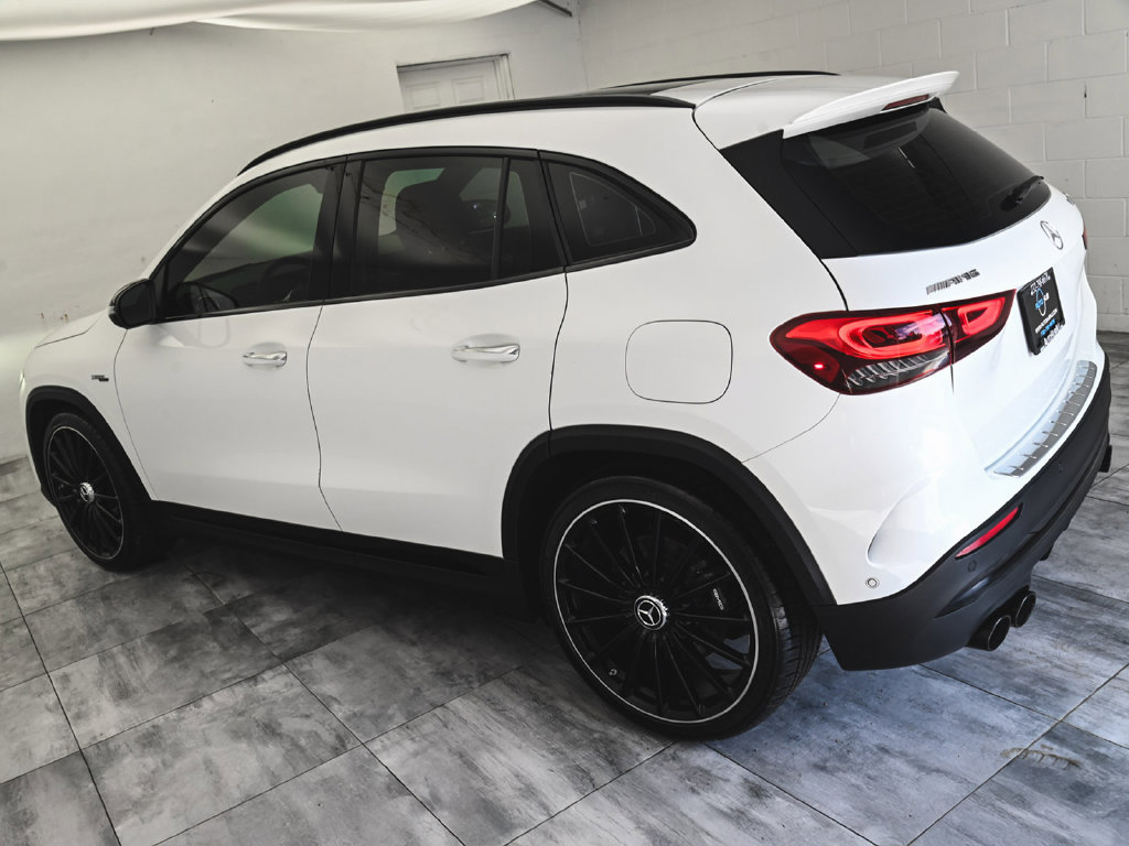 Used 2021 Mercedes-Benz GLA 45 AMG 4MATIC image 4