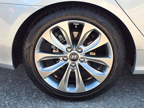 Used 2013 Hyundai Sonata Limited w/ Premium Pkg image 24