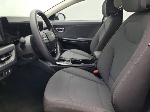 Used 2025 Kia K4 FWD image 17