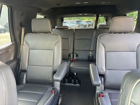Used 2025 Chevrolet Tahoe Premier AWD/4WD image 13