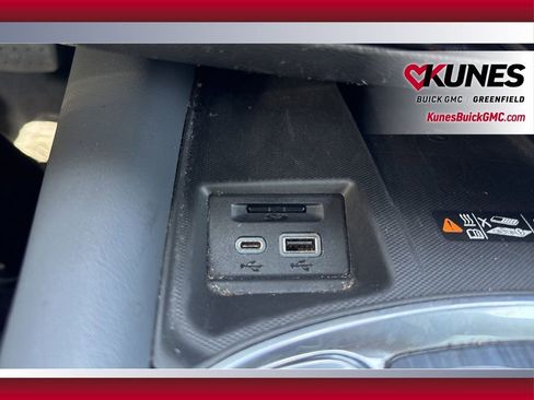Used 2022 Buick Enclave Premium AWD/4WD image 28