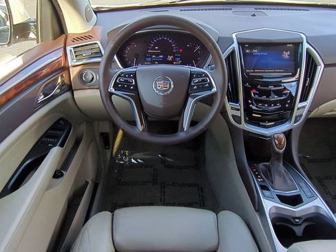 Used 2015 Cadillac SRX Premium image 16