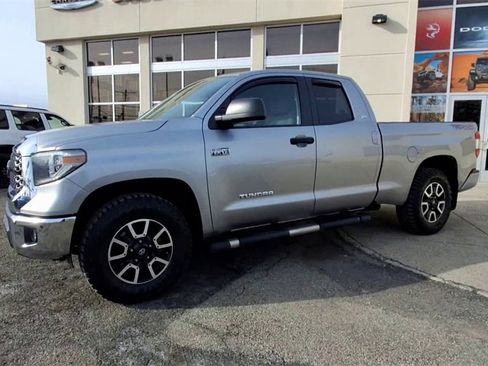 Used 2018 Toyota Tundra SR5 image 4