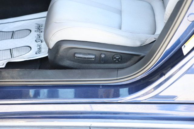 Used 2018 Honda Accord EX image 14
