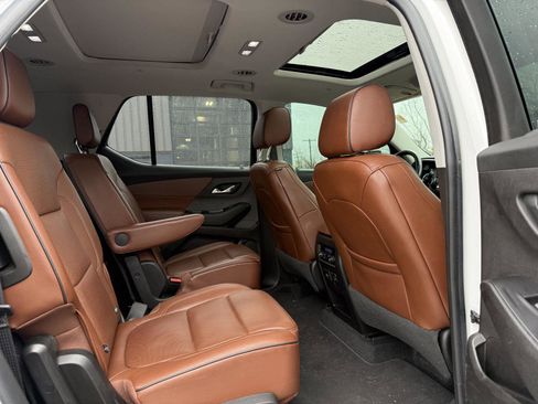 Used 2018 Chevrolet Traverse High Country image 11