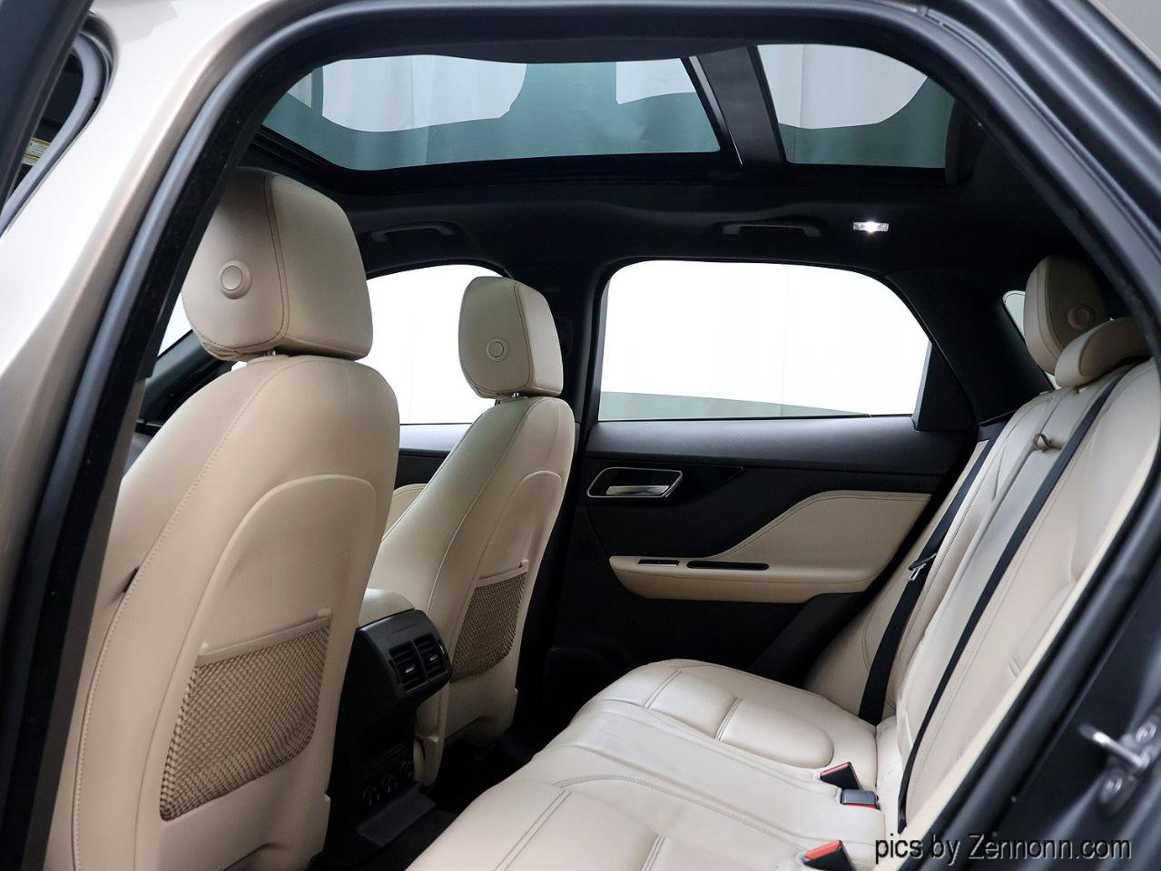 Used 2017 Jaguar F-PACE Prestige AWD/4WD image 14