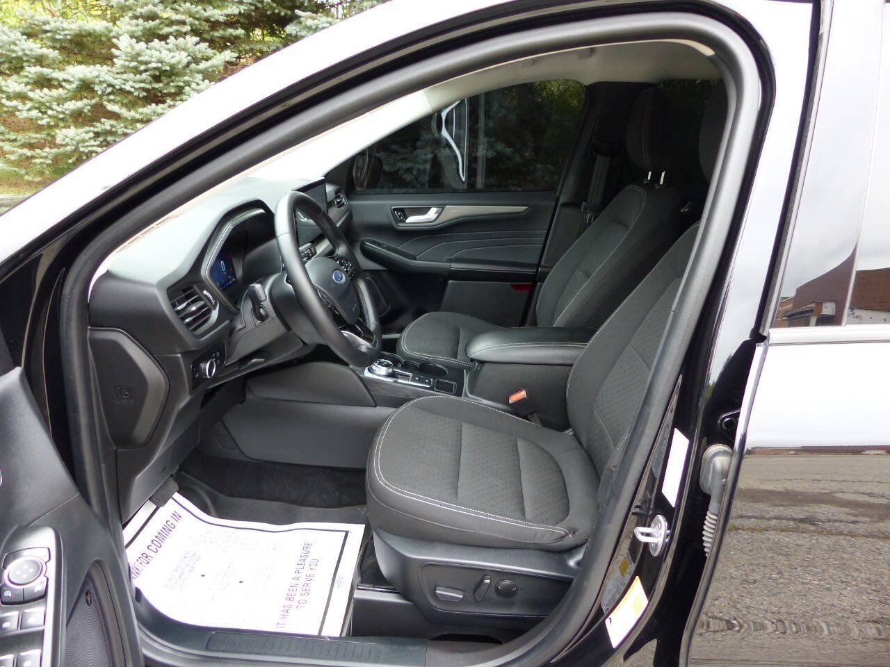 Used 2024 Ford Escape Active w/ Tech Pack #2 AWD/4WD image 21