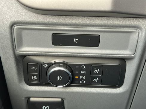 Certified 2022 Ford F150 XLT w/ Equipment Group 301A Mid image 21