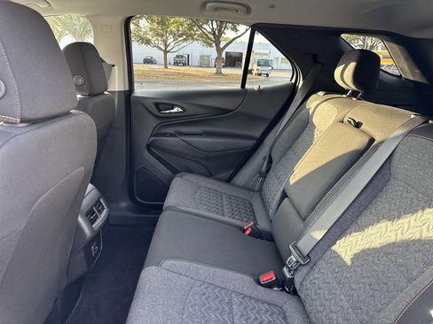 Used 2024 Chevrolet Equinox LT image 23