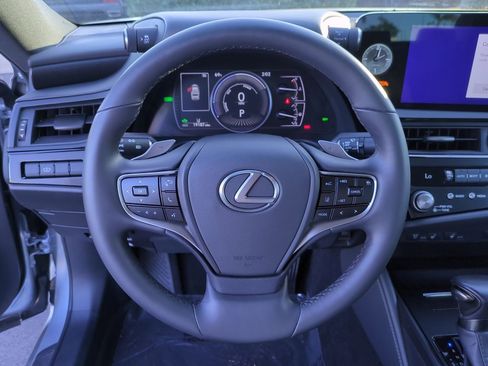 Certified 2024 Lexus ES 300h w/ Premium Package image 19