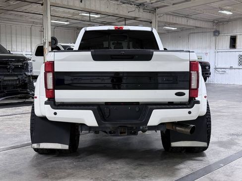 Used 2020 Ford F450 Platinum w/ FX4 Off-Road Package AWD/4WD image 4