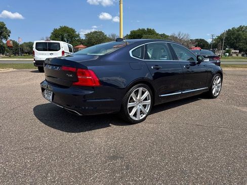 Used 2017 Volvo S90 T6 Inscription w/ Vision Package AWD/4WD image 4