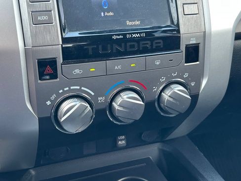 Used 2018 Toyota Tundra SR5 w/ SR5 Upgrade Package RWD image 31