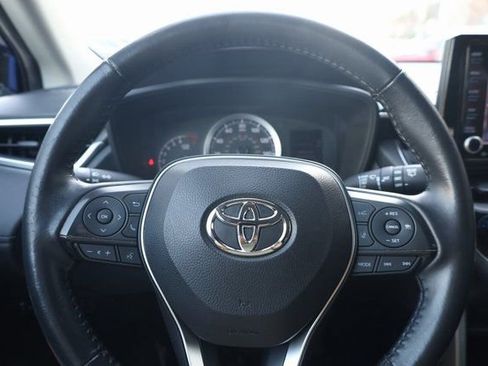 Used 2022 Toyota Corolla Cross LE image 17