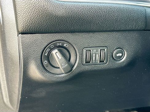 Used 2015 Dodge Challenger SXT Plus w/ Sound Group II image 10