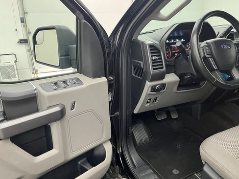 Used 2020 Ford F150 XLT w/ Equipment Group 302A Luxury AWD/4WD image 16