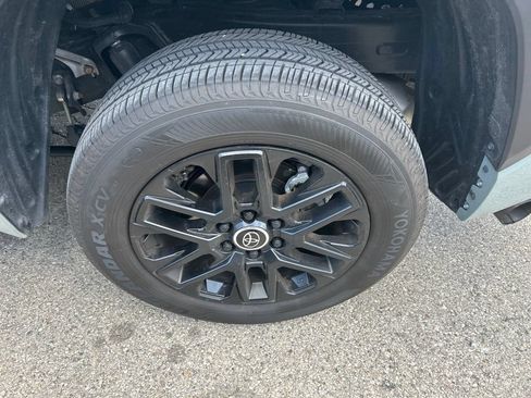Used 2024 Toyota Tundra Limited AWD/4WD image 18