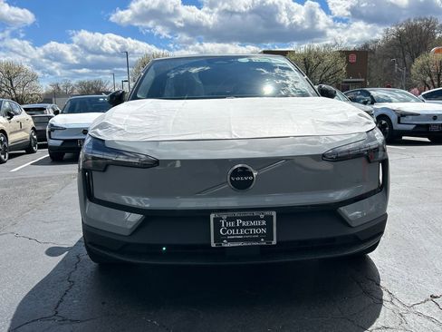 New 2026 Volvo EX30 Plus w/ Protection Package Premier AWD/4WD image 6