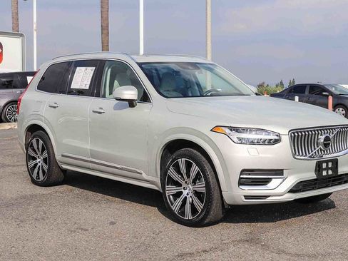 Used 2020 Volvo XC90 T8 Inscription w/ Protection Package Premier image 3