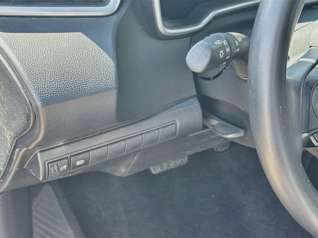 Used 2025 Toyota Corolla XSE FWD image 10
