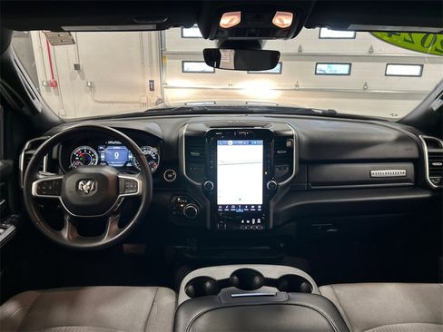 Used 2024 RAM 2500 Big Horn w/ Level 2 Equipment Group image 27