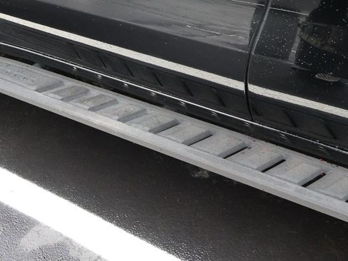 Used 2022 GMC Sierra 1500 AT4 w/ AT4 Premium Package image 12