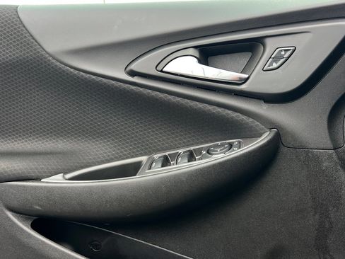 Used 2024 Chevrolet Malibu LT image 9