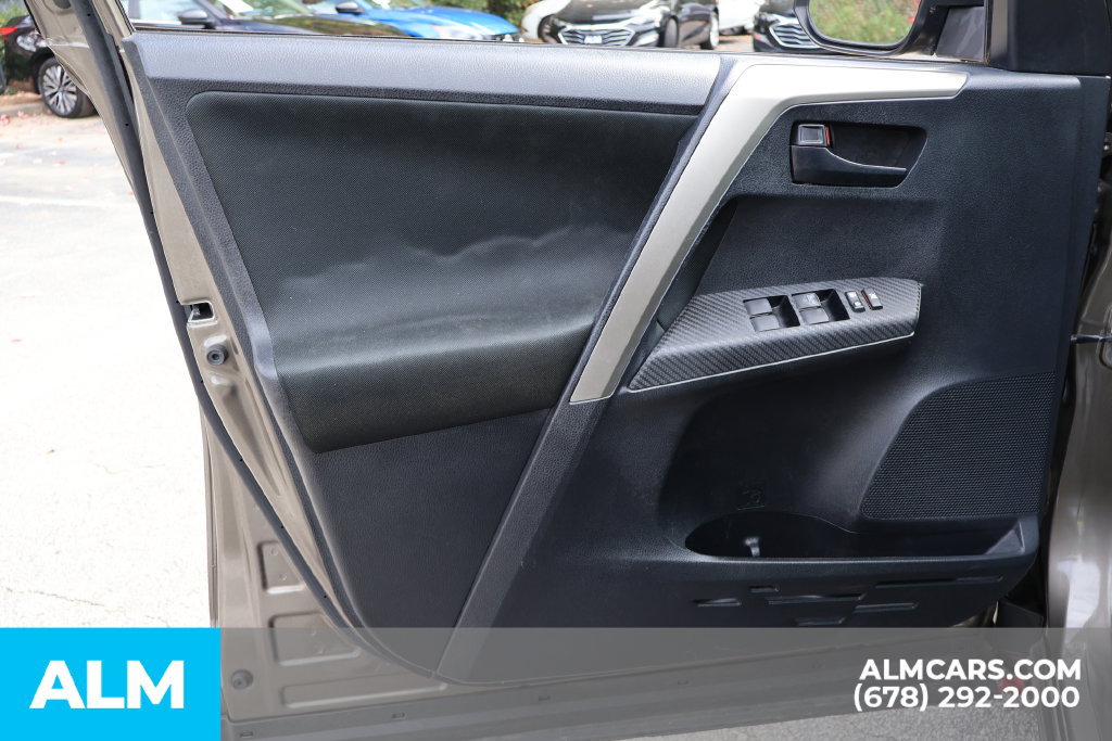 Used 2014 Toyota RAV4 LE FWD image 14