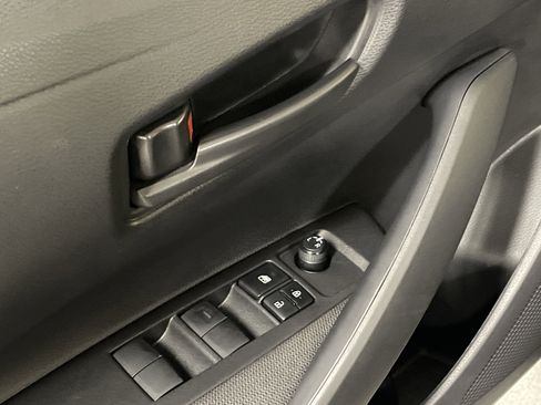 Used 2023 Toyota Corolla LE w/ LE Premium Package image 15