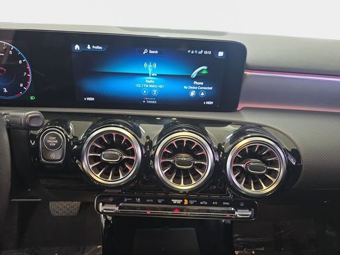 Used 2022 Mercedes-Benz A 220 image 23