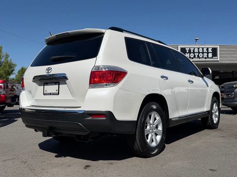 Used 2012 Toyota Highlander FWD image 22