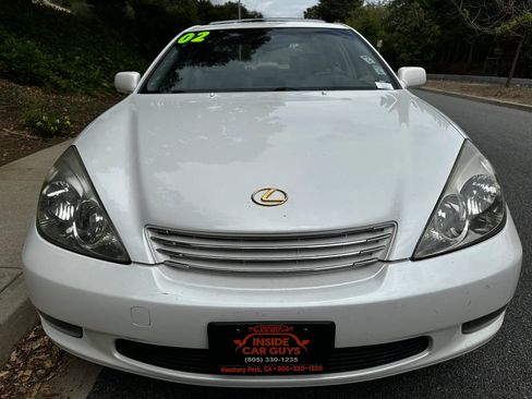 Used 2002 Lexus ES 330 FWD image 9