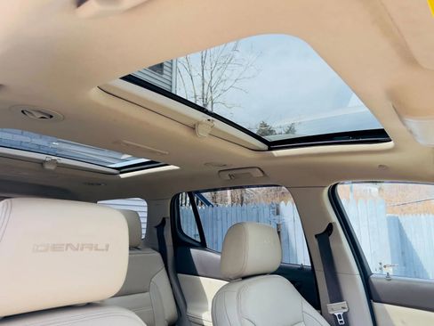 Used 2017 GMC Acadia Denali w/ Technology Package image 21