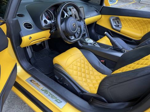 Used 2011 Lamborghini Gallardo LP 560-4 AWD/4WD image 10